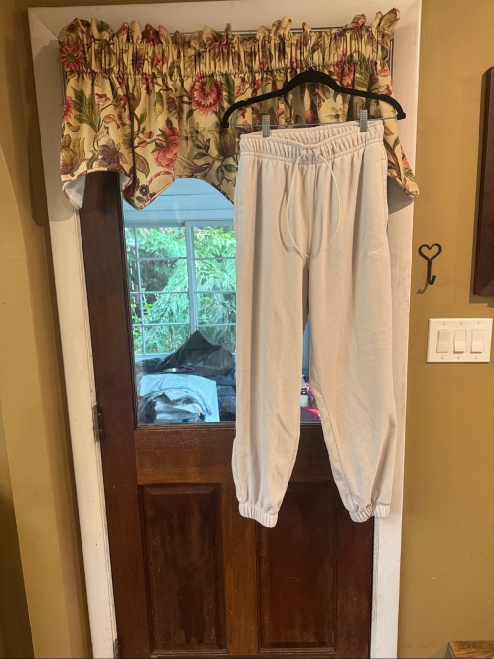 Nike Light Beige/Off-White Fleece Joggers